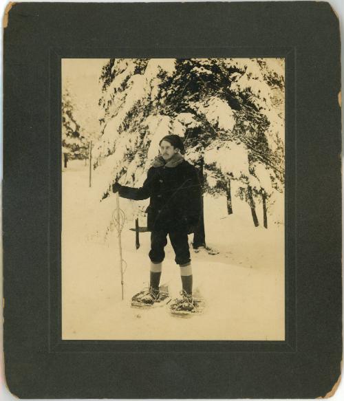 Snowshoer