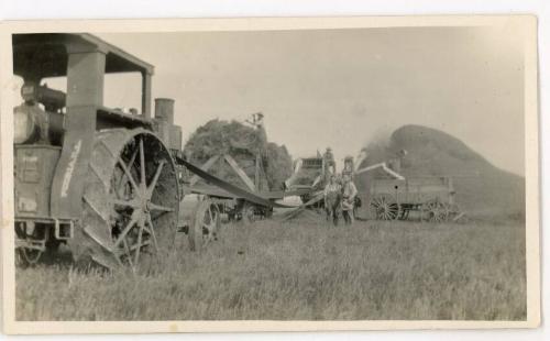 Peoria Tractor, Thresher & Wagon