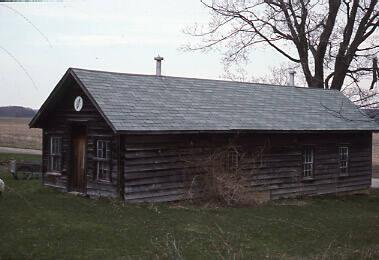 Springfield Chicken House & Granary