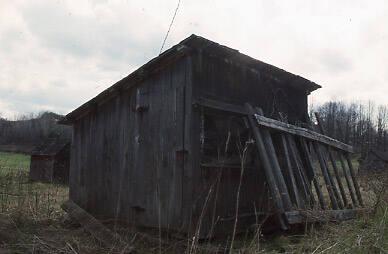 Brooder With Stove