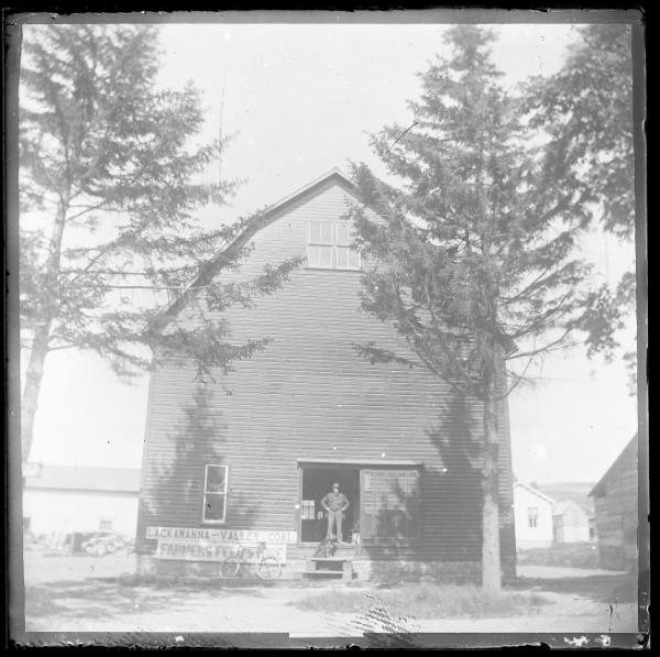 Lackawanna Valley Coal Farmers Feed Store