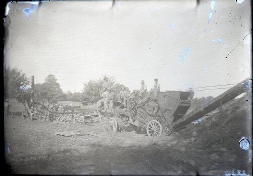 Belt-Driven Threshing Machine with team