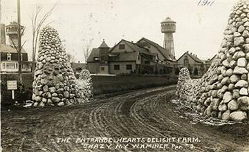 Entrance to Hearts Delight Farm in Chazy, NY