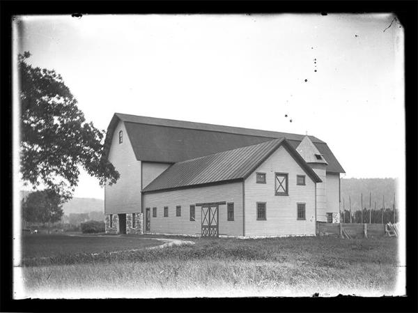 Barn 
