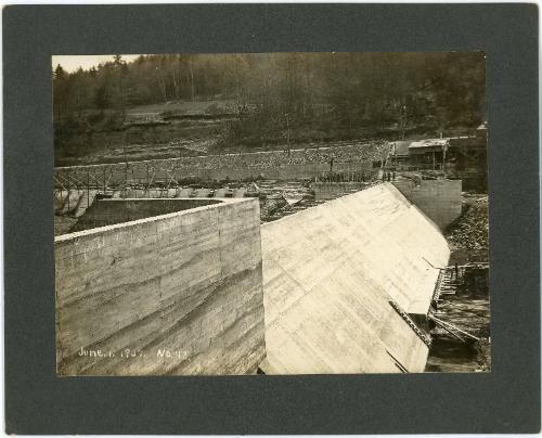 Building of the Colliersville Dam 5