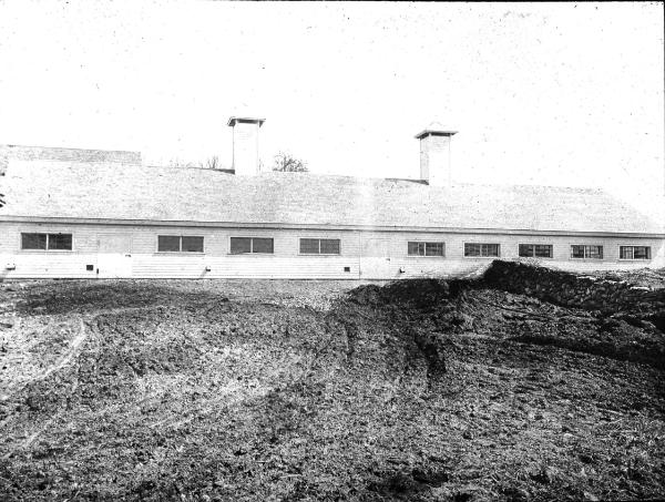 Barn Exterior: S.L Stewar, Newbury, New York 
