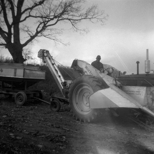 Tractor Mounted Corn Picker