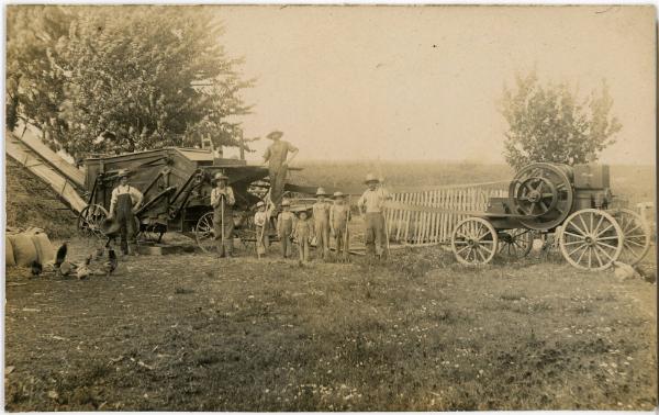 Threshing with a Foos Gas Engine