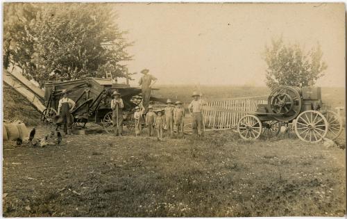 Threshing with a Foos Gas Engine