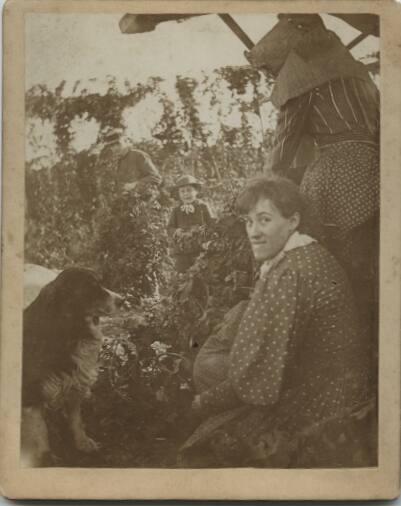 Hop Pickers
