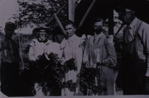Hop Pickers Historic Photograph (2)