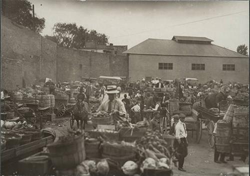 Farmers' Market