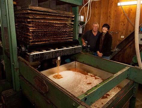 Dyn's Cider Mill Apple Press