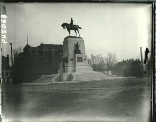 Washington DC Statue